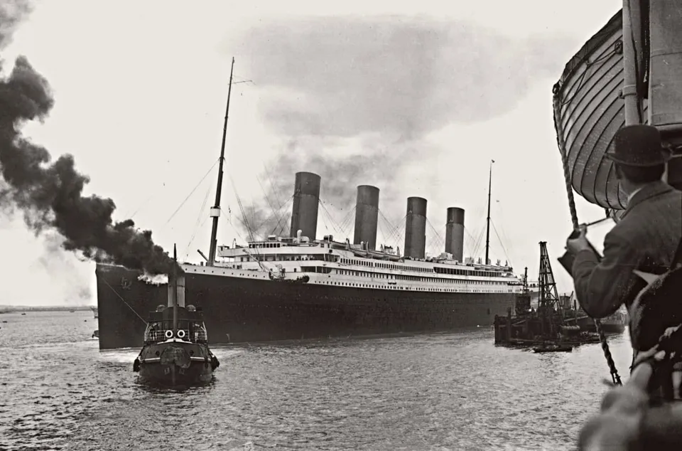 Titanic departing Southampton